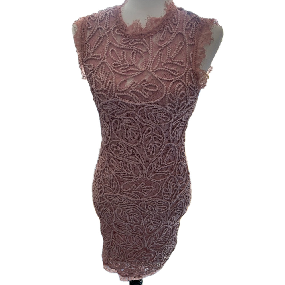 Sans Souci lace dress